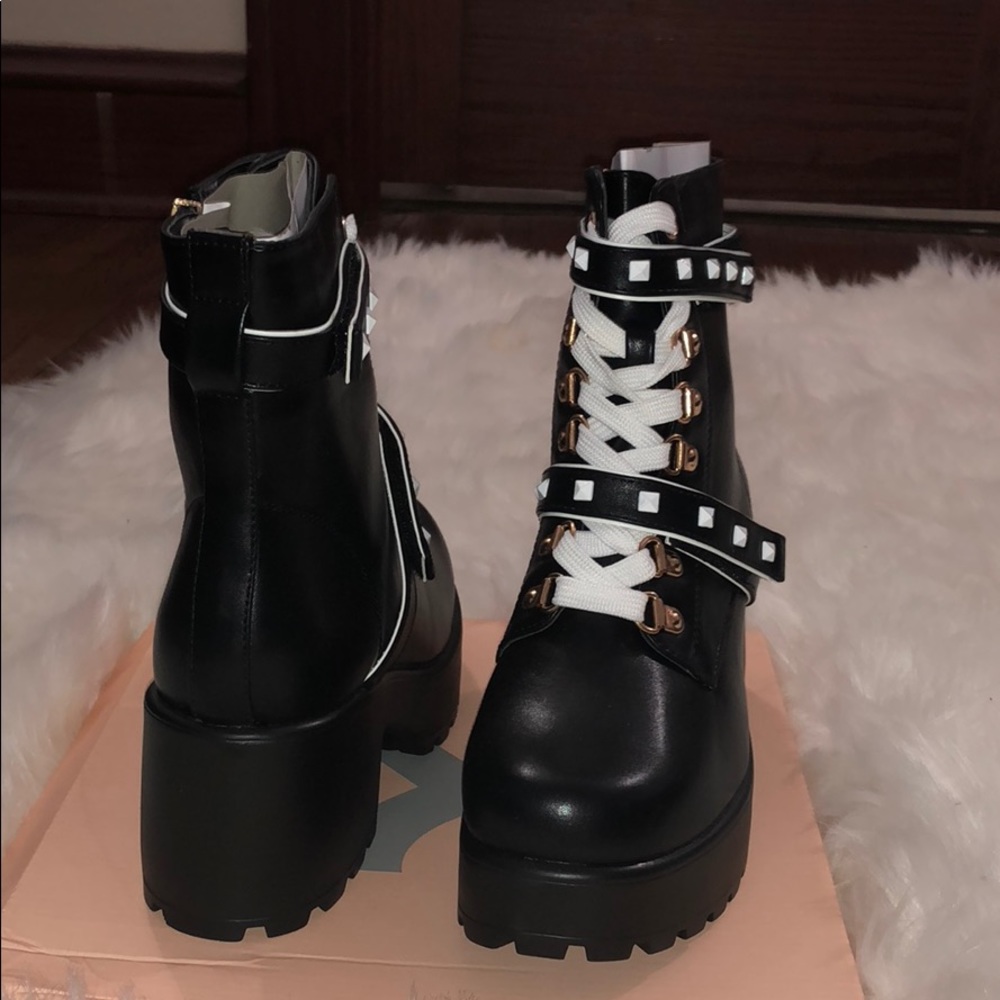 Nasty Gal, Junk In The Trunk Chunky Boot - Picture 3 of 3